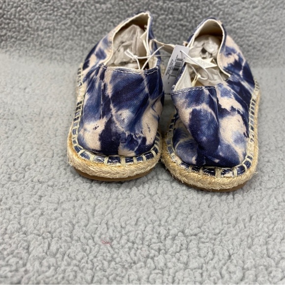 NEW Old Navy Blue Tie Dye Light Shibori Espadrilles Canvas Slip On Shoes Sz 9 - Picture 3 of 8